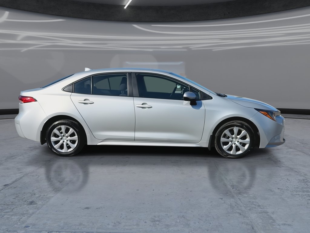2026 Toyota Corolla LE in Oakville, Ontario - 9 - w1024h768px