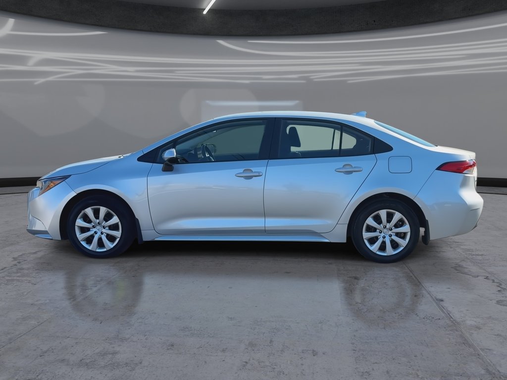 2026 Toyota Corolla LE in Oakville, Ontario - 5 - w1024h768px