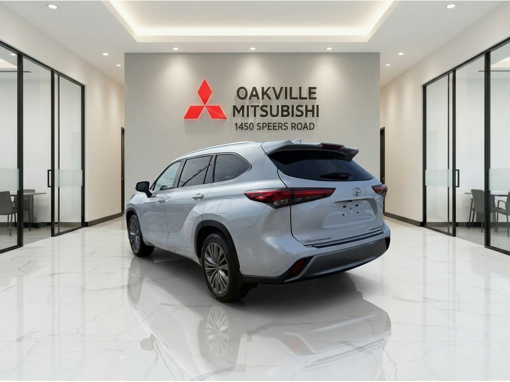 2022 Toyota Highlander LIMITED   AWD   CPT CHAIRS   360 CAM   PANO in Oakville, Ontario - 6 - w1024h768px