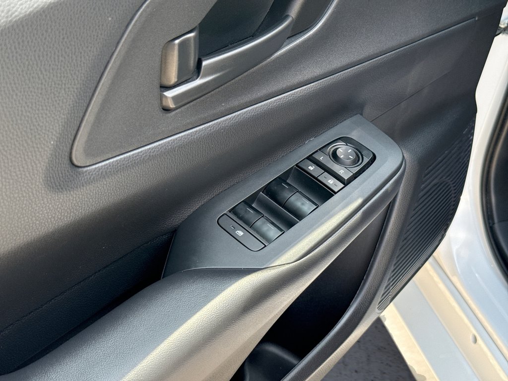 2026 Toyota Prius SE   PLUG IN HYBRID   CARPLAY   B\U CAM in Oakville, Ontario - 15 - w1024h768px