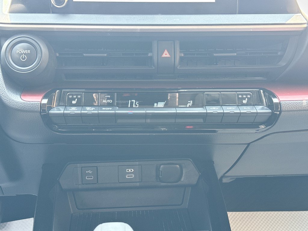 2026 Toyota Prius SE   PLUG IN HYBRID   CARPLAY   B\U CAM in Oakville, Ontario - 18 - w1024h768px