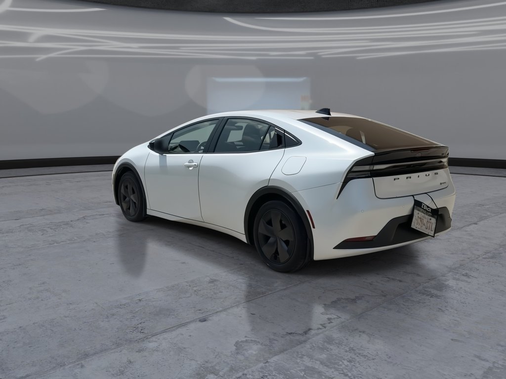 2026 Toyota Prius SE   PLUG IN HYBRID   CARPLAY   B\U CAM in Oakville, Ontario - 6 - w1024h768px