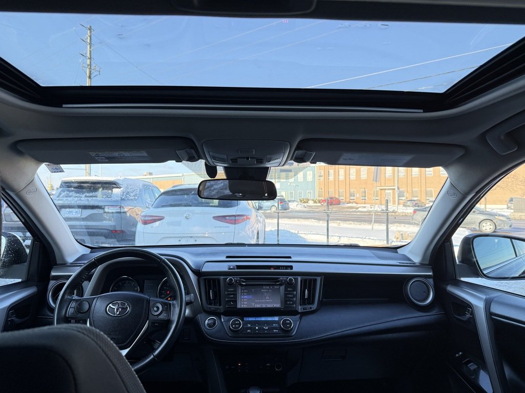 2018 Toyota RAV4 AWD   XLE   BU CAM   SUNROOF   HTD SEATS in Oakville, Ontario - 17 - w1024h768px
