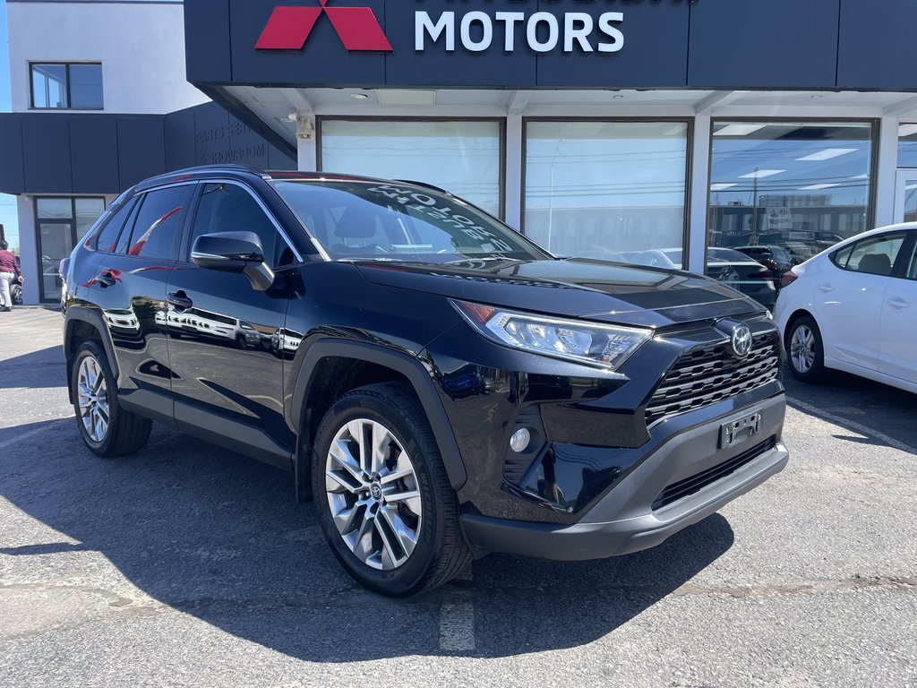 2019  RAV4 AWD   XLE   LEATHER   SUNROOF   BU CAM   HTD SEAT in Oakville, Ontario - 2 - w1024h768px