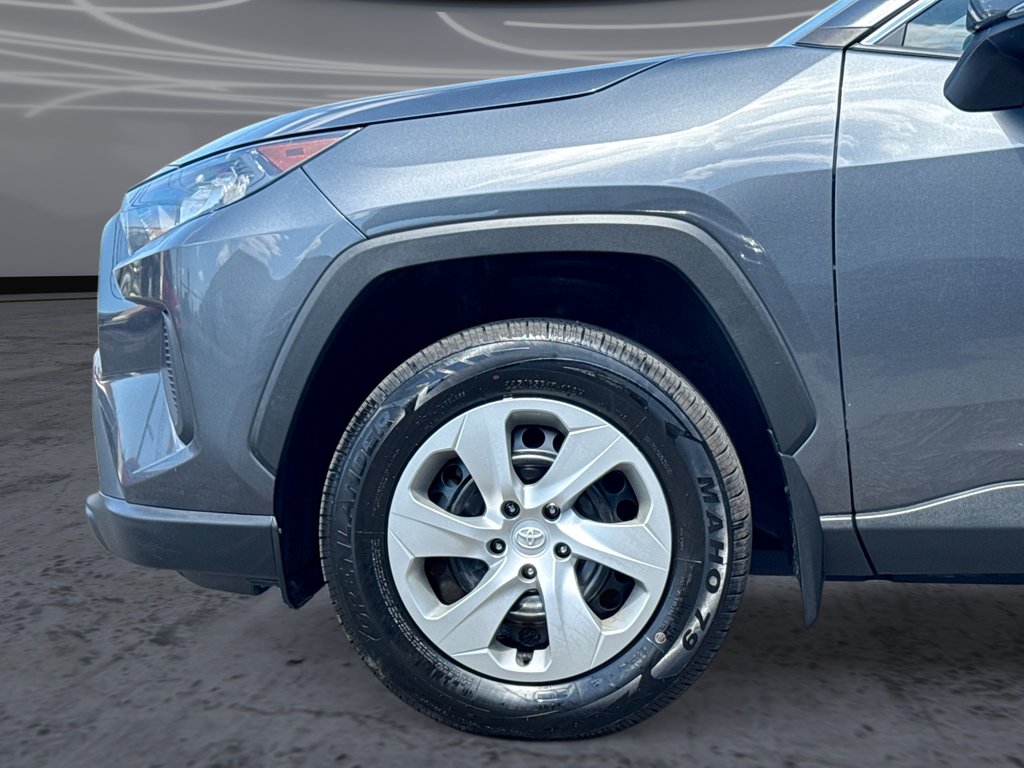 2021 Toyota RAV4 LE in Oakville, Ontario - 18 - w1024h768px