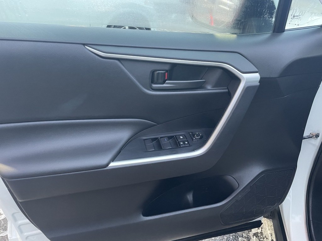 2022 Toyota RAV4 LE   AWD   BU CAM   LANE DEPARTURE   HTD SEATS in Oakville, Ontario - 10 - w1024h768px