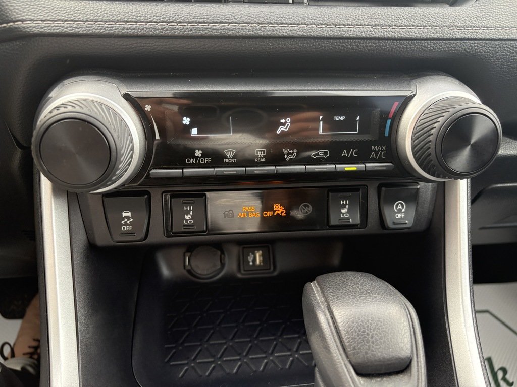 2025 Toyota RAV4 LE   AWD   BU CAM   LANE DEPARTURE   HTD SEATS in Oakville, Ontario - 15 - w1024h768px