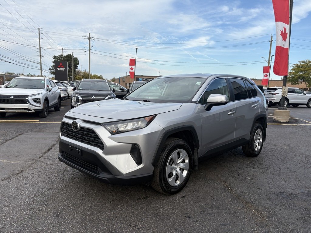 2025 Toyota RAV4 LE   AWD   BU CAM   LANE DEPARTURE   HTD SEATS in Oakville, Ontario - 3 - w1024h768px