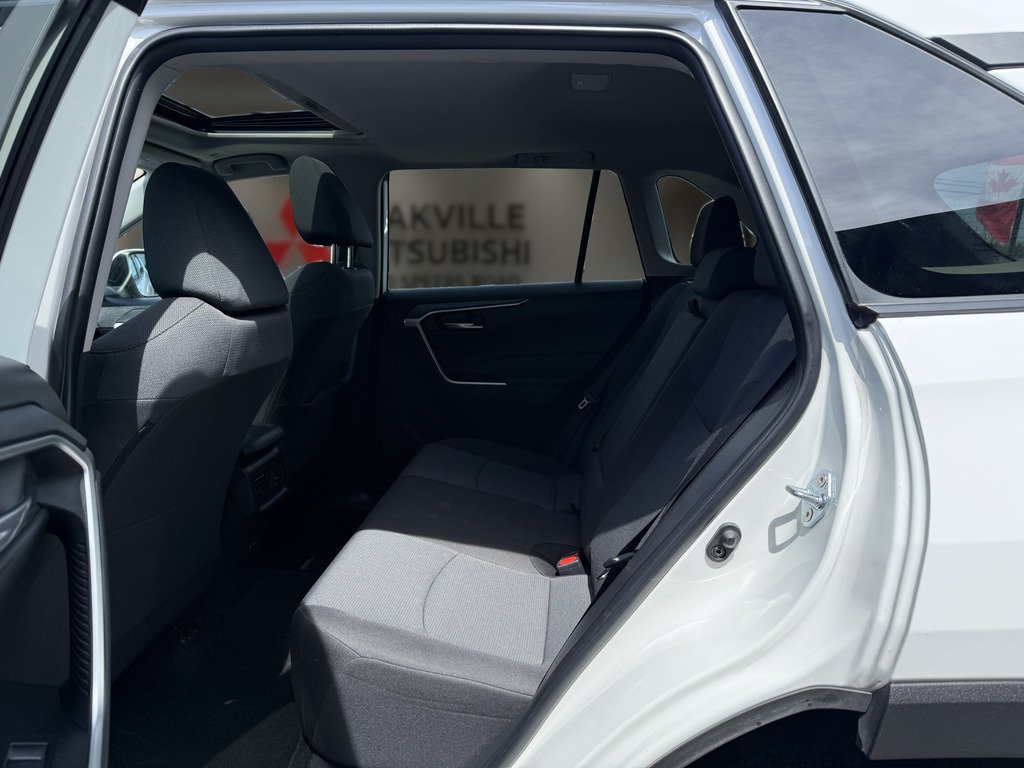 2025 Toyota RAV4 XLE   AWD   SUNROOF   HTD SEATS/STEERING in Oakville, Ontario - 19 - w1024h768px