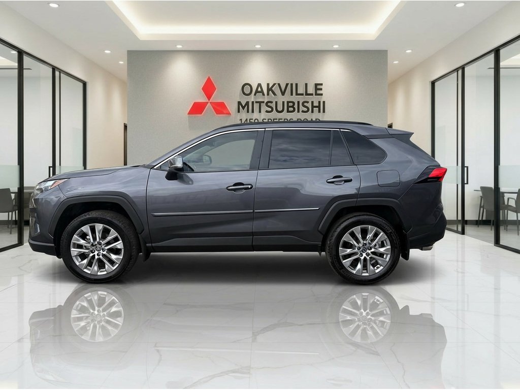 2025 Toyota RAV4 XLE   AWD   LEATHER   SUNROOF   BU CAM in Oakville, Ontario - 5 - w1024h768px