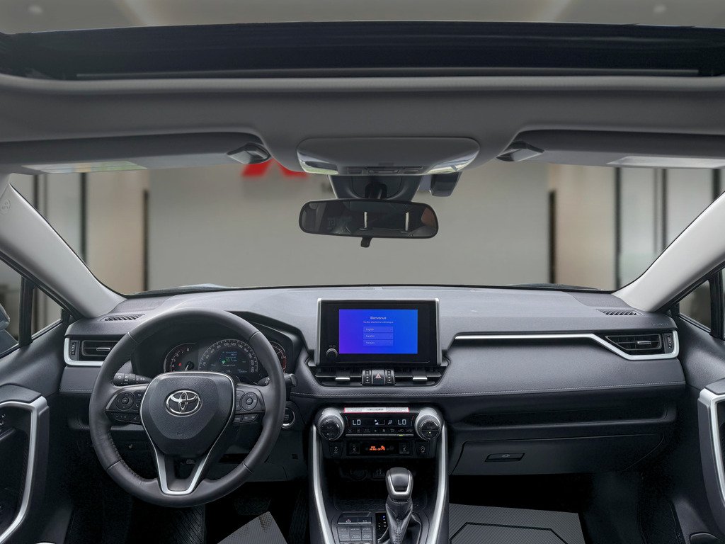 2025 Toyota RAV4 XLE   AWD   LEATHER   SUNROOF   BU CAM in Oakville, Ontario - 13 - w1024h768px