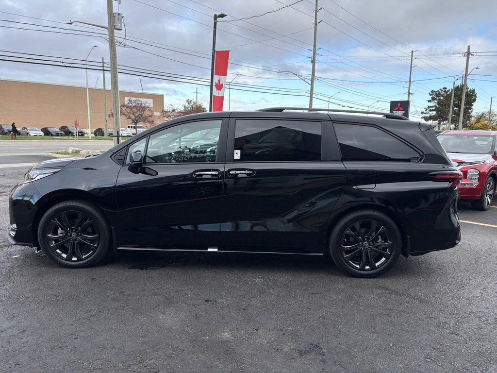 2025 Toyota Sienna XSE   HYBRID   7 PASS   ONLY 24 KM   POWER DOOR in Oakville, Ontario - 5 - w1024h768px