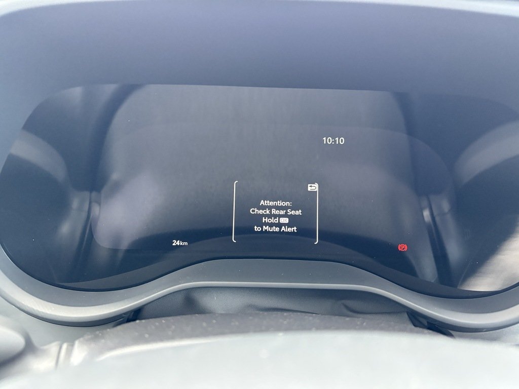 2025 Toyota Sienna XSE   HYBRID   7 PASS   ONLY 24 KM   POWER DOOR in Oakville, Ontario - 15 - w1024h768px