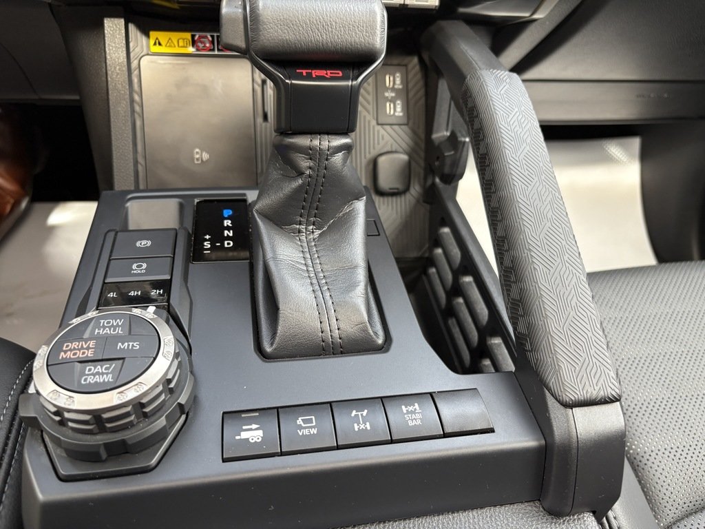 2024 Toyota Tacoma TRD OFF ROAD   HYBRID   4x4   DOUBLE CAB   JBL in Oakville, Ontario - 22 - w1024h768px