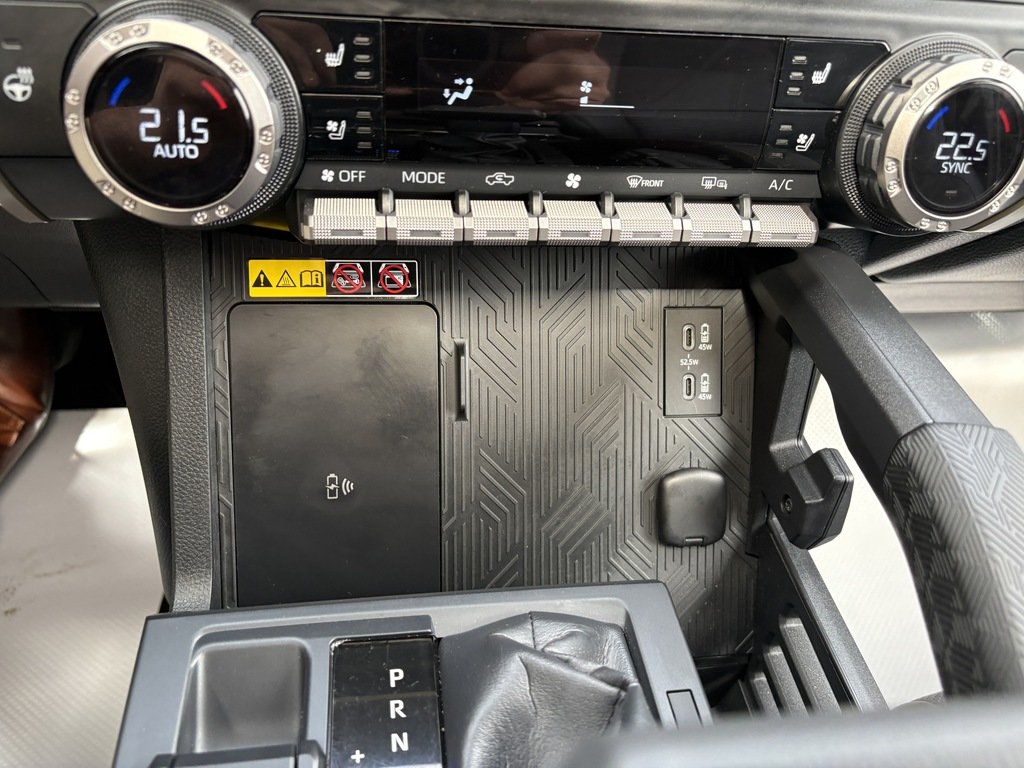 2024 Toyota Tacoma TRD OFF ROAD   HYBRID   4x4   DOUBLE CAB   JBL in Oakville, Ontario - 21 - w1024h768px