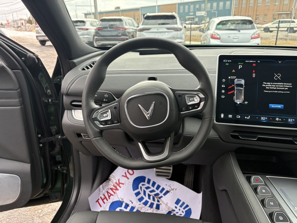 2024 VinFast VF 9 PLUS   AWD   7 PASS   ELECTRIC   HUD   360 CAM in Oakville, Ontario - 14 - w1024h768px