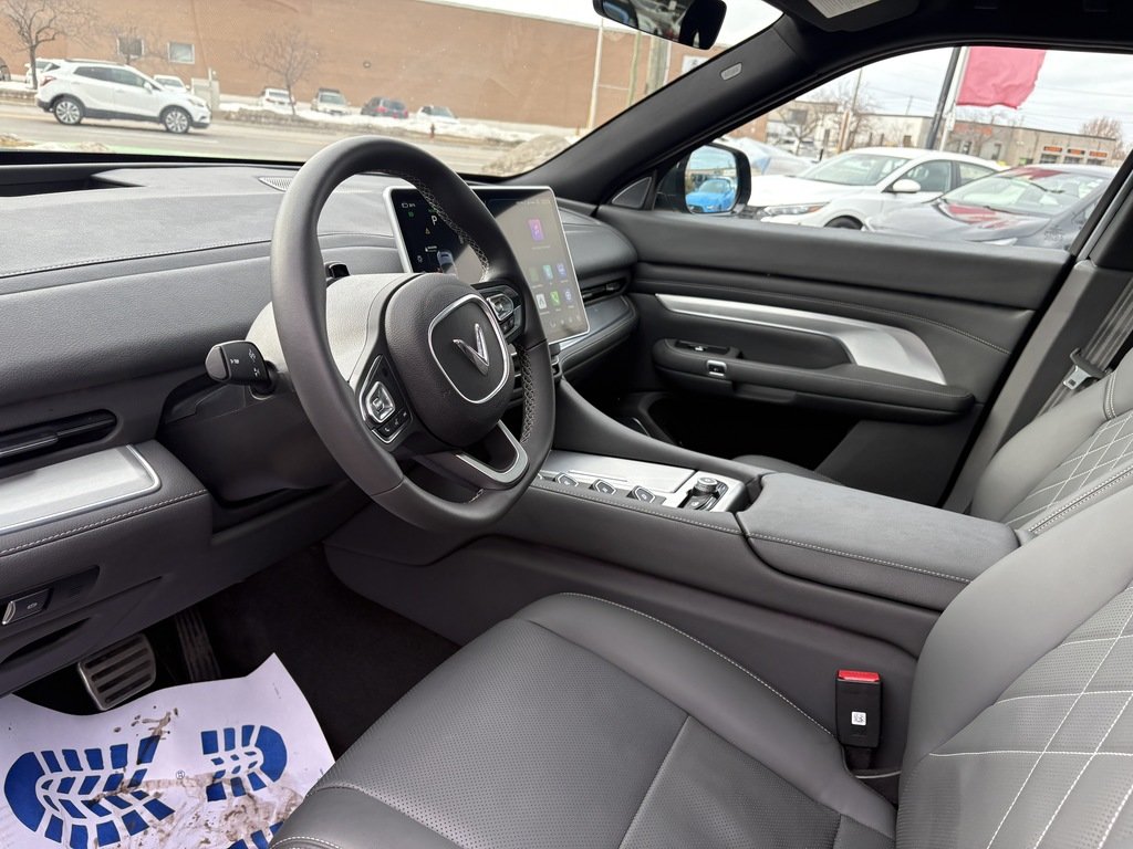 2024 VinFast VF 9 PLUS   AWD   7 PASS   ELECTRIC   HUD   360 CAM in Oakville, Ontario - 13 - w1024h768px
