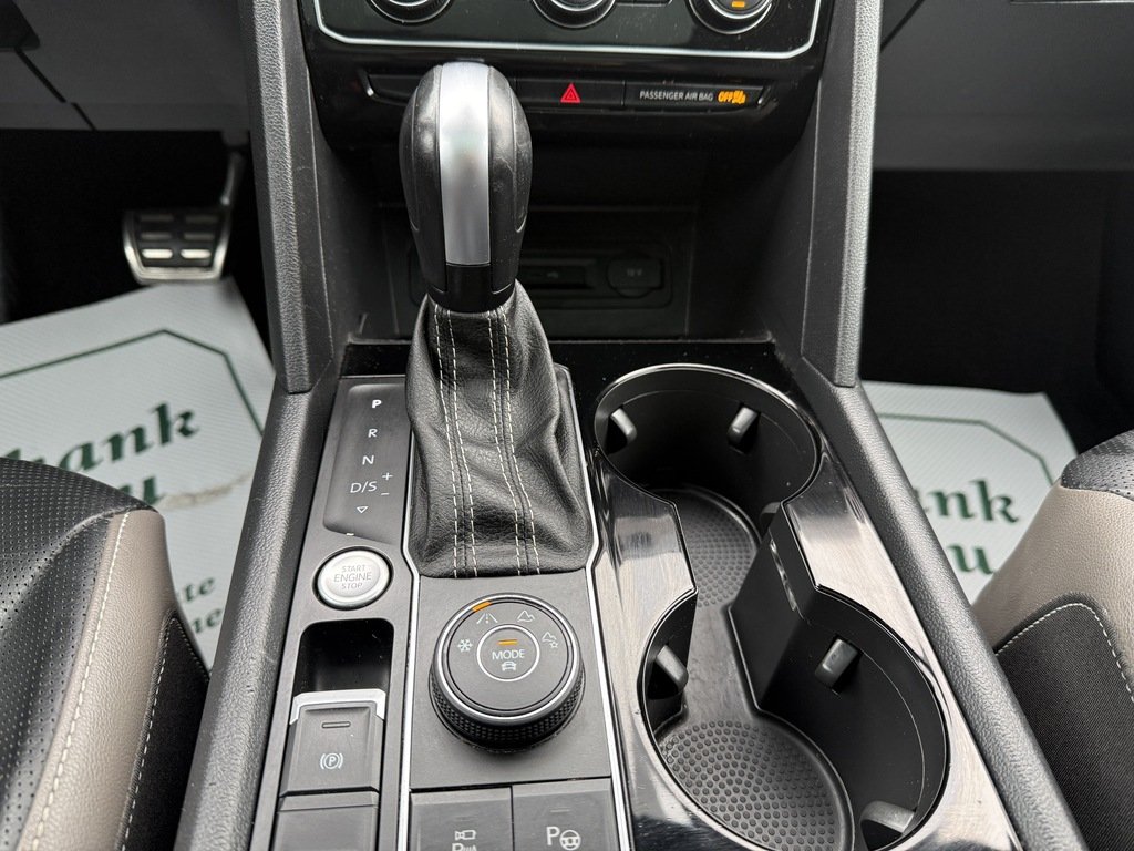 2023 Volkswagen Atlas Cross Sport EXECLINE   4 MOTION   HTD/VNT SEATS   PANO in Oakville, Ontario - 18 - w1024h768px