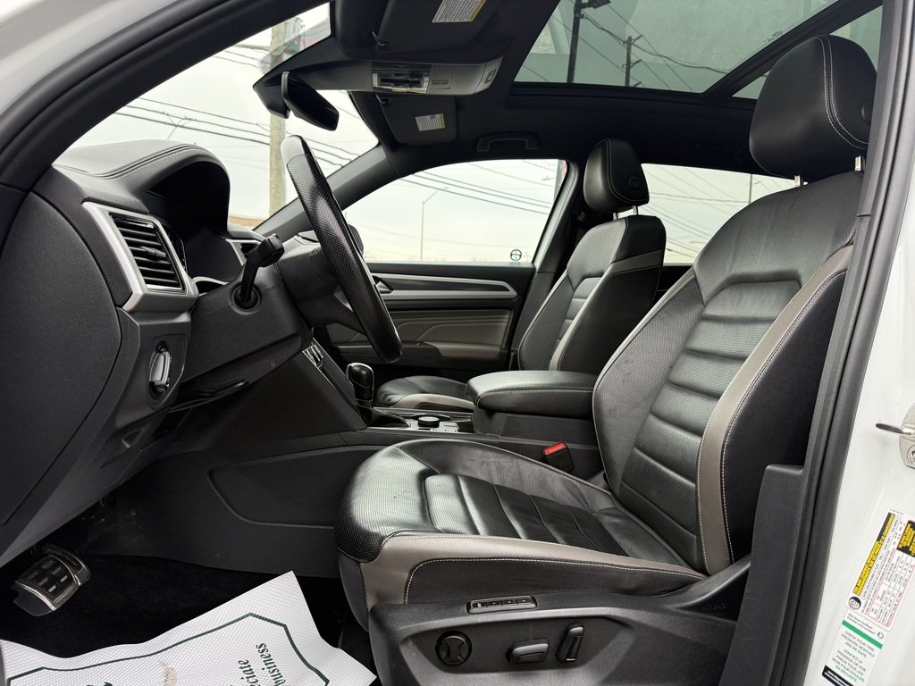 2023 Volkswagen Atlas Cross Sport EXECLINE   4 MOTION   HTD/VNT SEATS   PANO in Oakville, Ontario - 12 - w1024h768px