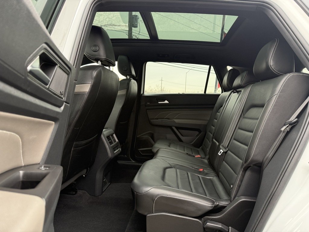 2023 Volkswagen Atlas Cross Sport EXECLINE   4 MOTION   HTD/VNT SEATS   PANO in Oakville, Ontario - 19 - w1024h768px