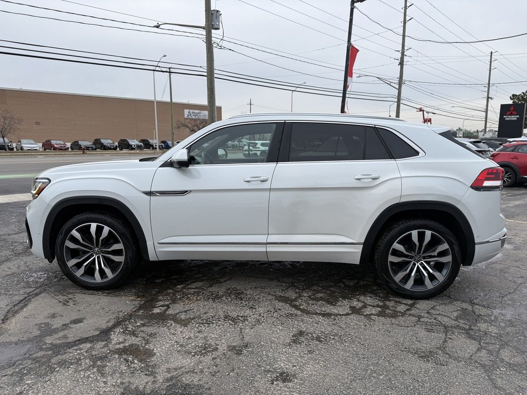 2023 Volkswagen Atlas Cross Sport EXECLINE   4 MOTION   HTD/VNT SEATS   PANO in Oakville, Ontario - 5 - w1024h768px