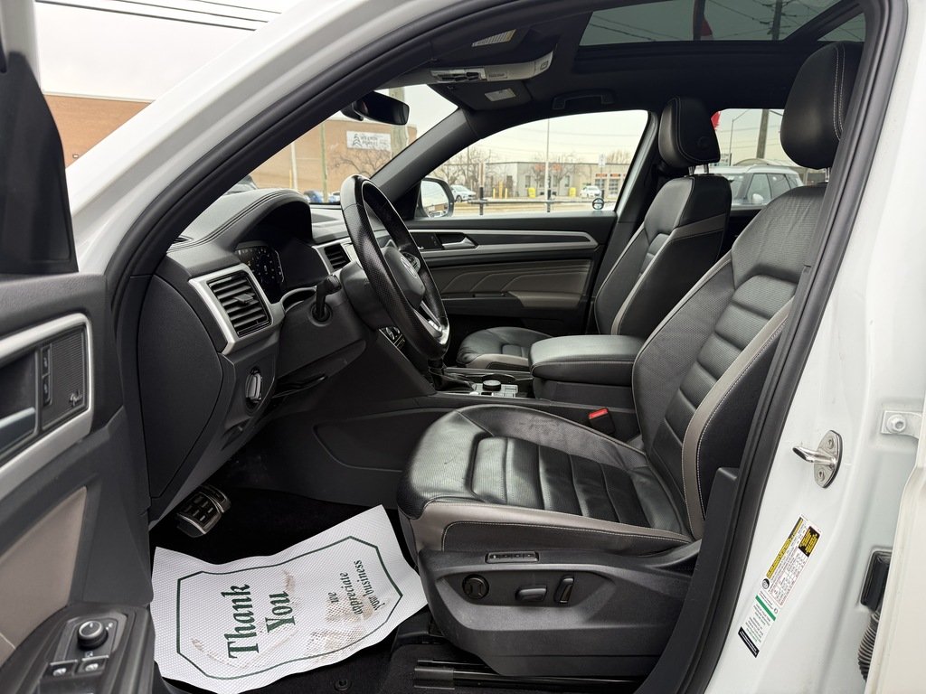 2023 Volkswagen Atlas Cross Sport EXECLINE   4 MOTION   HTD/VNT SEATS   PANO in Oakville, Ontario - 11 - w1024h768px