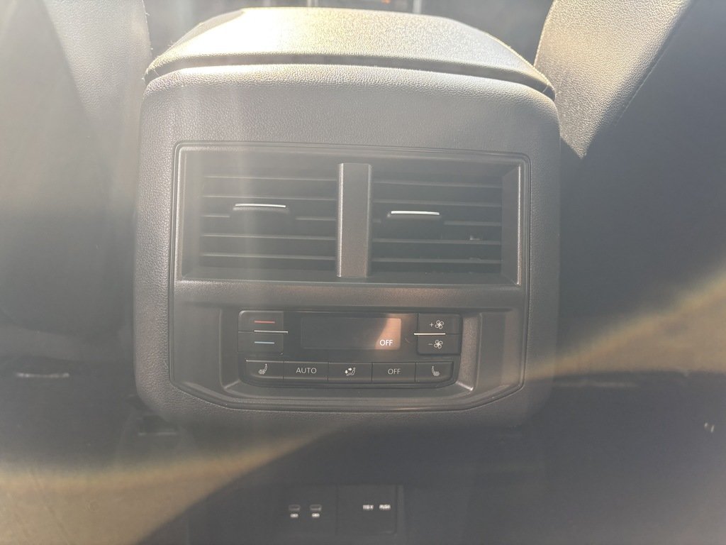 2022 Volkswagen Atlas EXECLINE   4MOTION   R LINE   7 PASS   PANO in Oakville, Ontario - 23 - w1024h768px