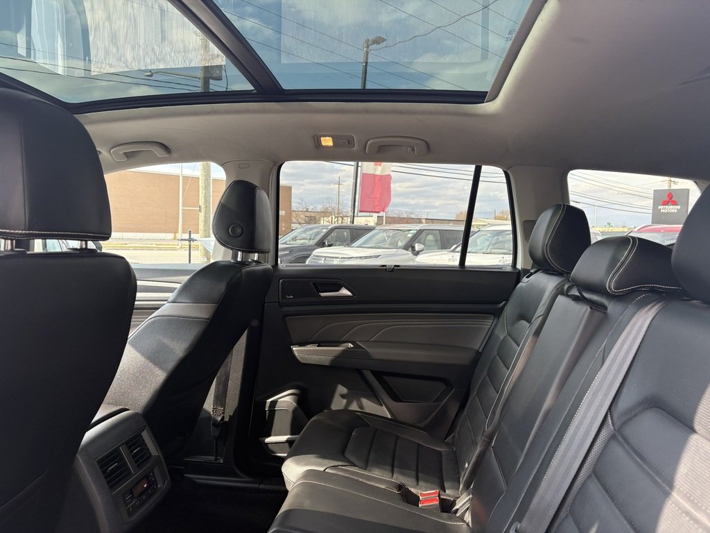 2022 Volkswagen Atlas EXECLINE   4MOTION   R LINE   7 PASS   PANO in Oakville, Ontario - 24 - w1024h768px