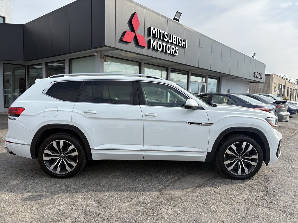 2022 Volkswagen Atlas EXECLINE   4MOTION   R LINE   7 PASS   PANO in Oakville, Ontario - 9 - w1024h768px