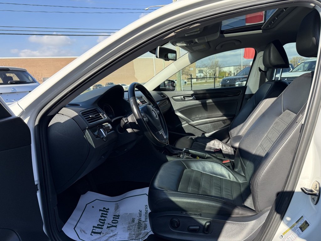 2014 Volkswagen Passat Highline 2.0 TDI 6sp in Oakville, Ontario - 11 - w1024h768px
