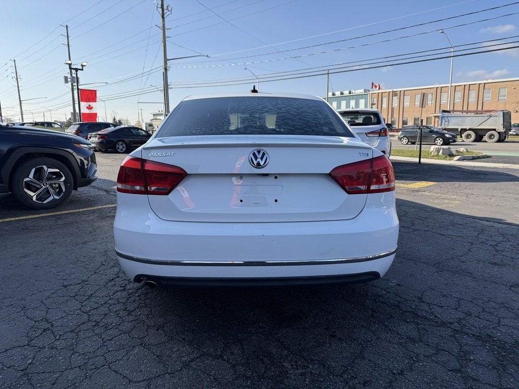 2014 Volkswagen Passat TDI   NAV   FENDER AUDIO   BLIND SPOT   B/U CAM in Oakville, Ontario - 7 - w1024h768px