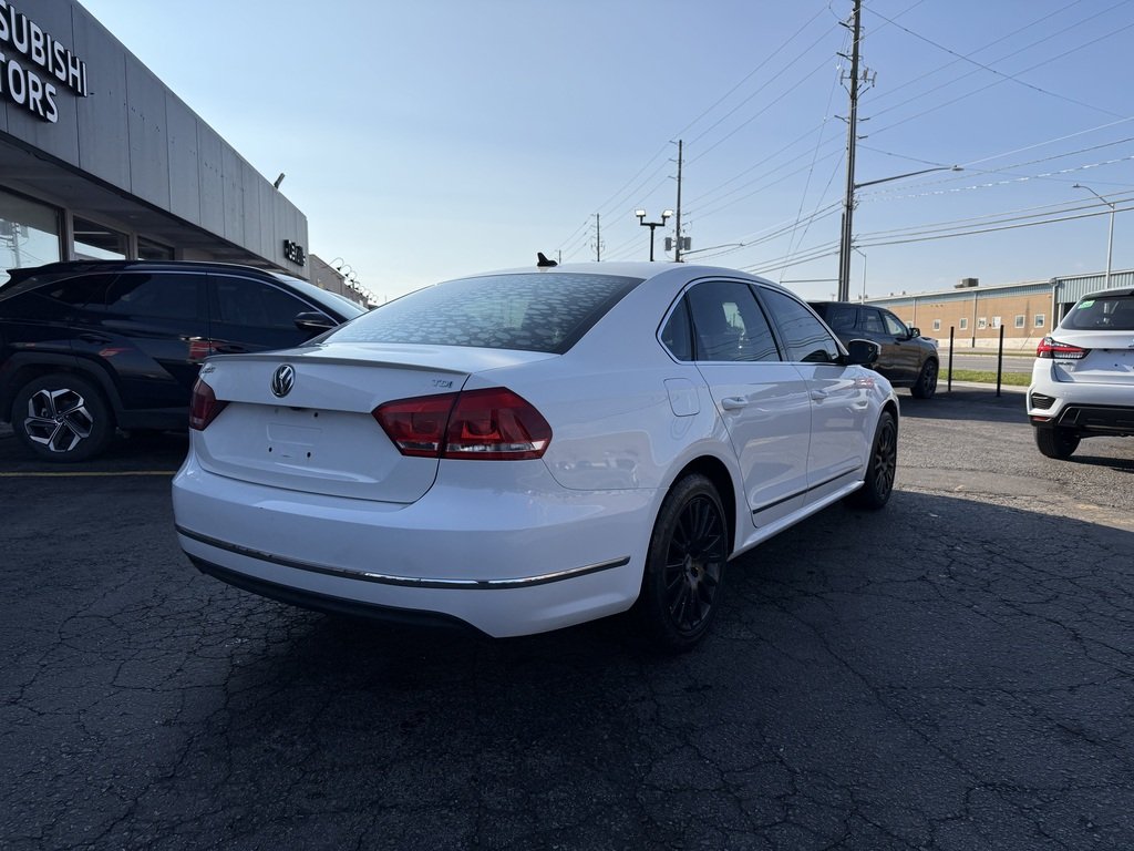 2014 Volkswagen Passat TDI   NAV   FENDER AUDIO   BLIND SPOT   B/U CAM in Oakville, Ontario - 8 - w1024h768px
