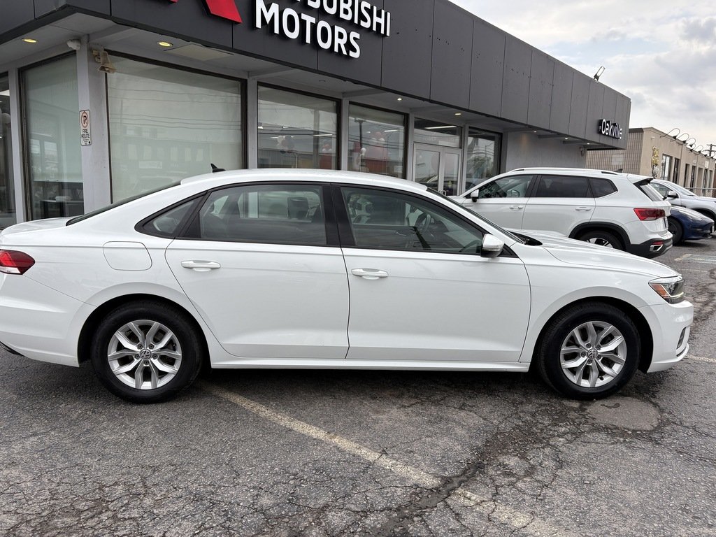2020 Volkswagen Passat Comfortline 2.0T 6sp at w/Tip in Oakville, Ontario - 9 - w1024h768px
