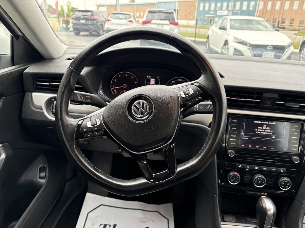 2020 Volkswagen Passat Comfortline 2.0T 6sp at w/Tip in Oakville, Ontario - 13 - w1024h768px