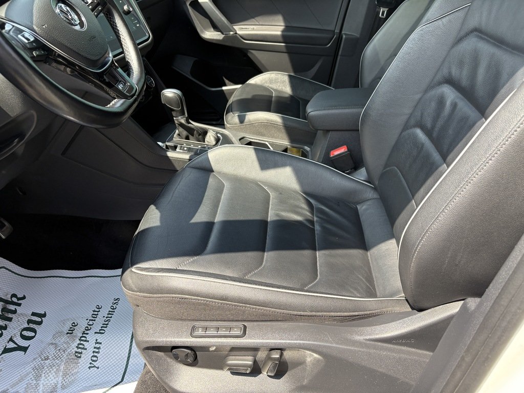 2019 Volkswagen Tiguan HIGHLINE   R-LINE   LTHR   NAV   PANO   BLIND SPOT in Oakville, Ontario - 12 - w1024h768px