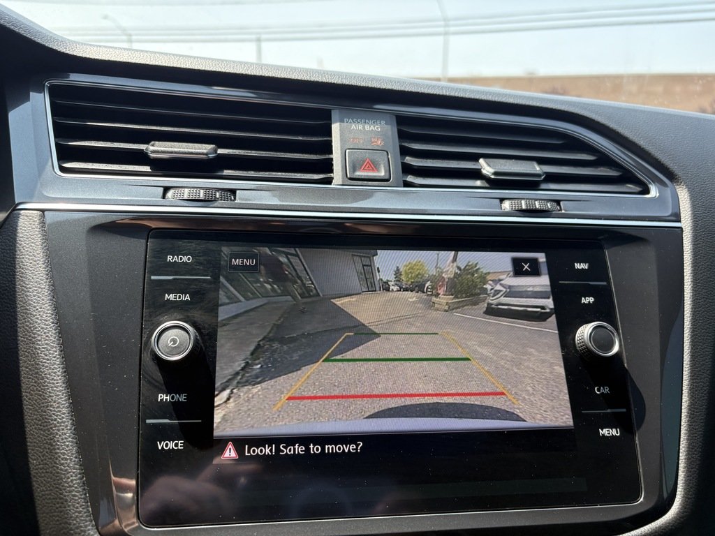 2019 Volkswagen Tiguan HIGHLINE   R-LINE   LTHR   NAV   PANO   BLIND SPOT in Oakville, Ontario - 17 - w1024h768px