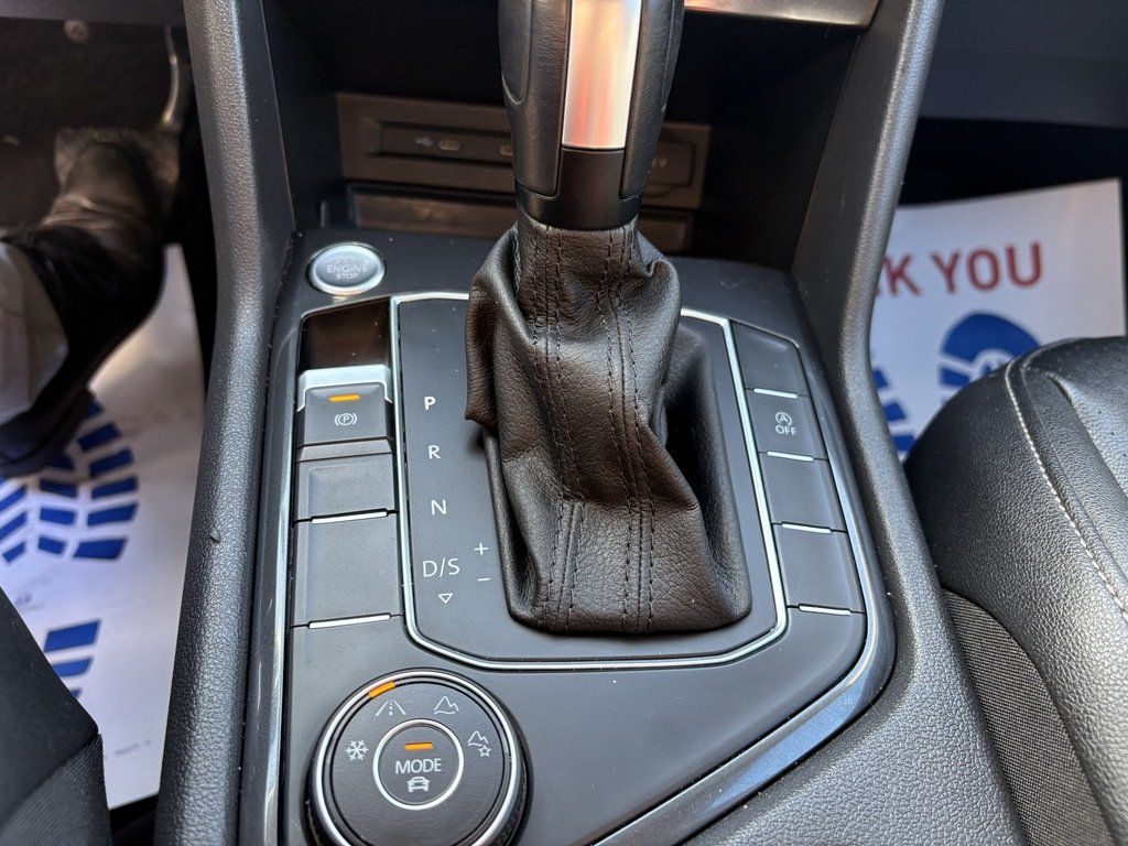 2020 Volkswagen Tiguan COMFORTLINE   4 MOTION   LTHR   CARPLAY   BU CAM in Oakville, Ontario - 21 - w1024h768px