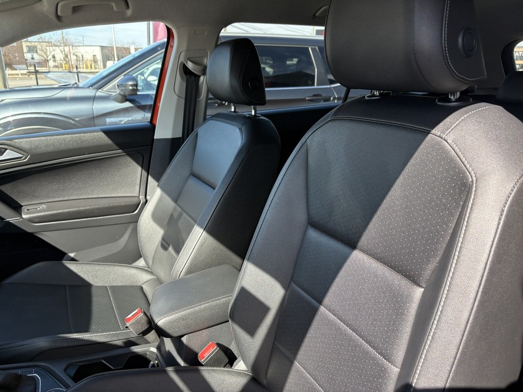 2020 Volkswagen Tiguan COMFORTLINE   4 MOTION   LTHR   CARPLAY   BU CAM in Oakville, Ontario - 13 - w1024h768px