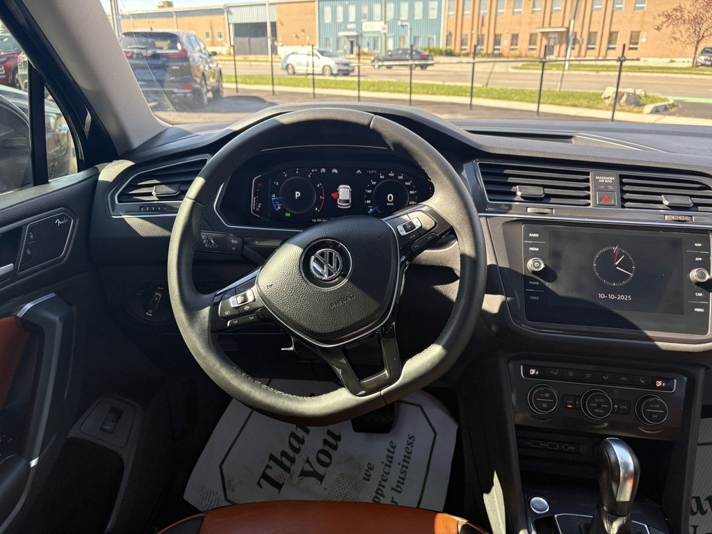 2020 Volkswagen Tiguan Highline 2.0T 8sp at w/Tip 4M in Oakville, Ontario - 15 - w1024h768px