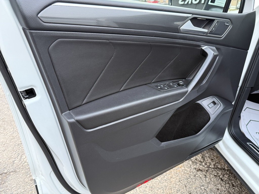 2021 Volkswagen Tiguan HIGHLINE   4 MOTION   PANO   CARPLAY   FENDER in Oakville, Ontario - 10 - w1024h768px