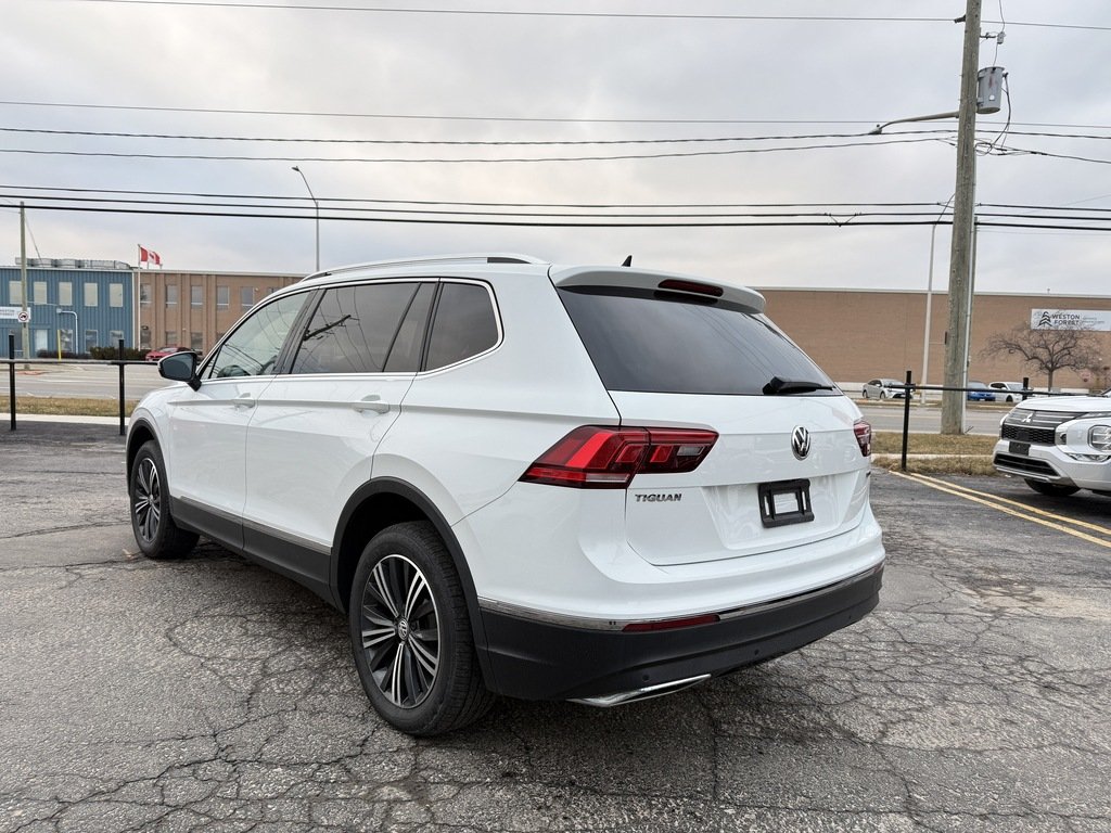 2021 Volkswagen Tiguan Highline 2.0T 8sp at w/Tip 4M in Oakville, Ontario - 6 - w1024h768px