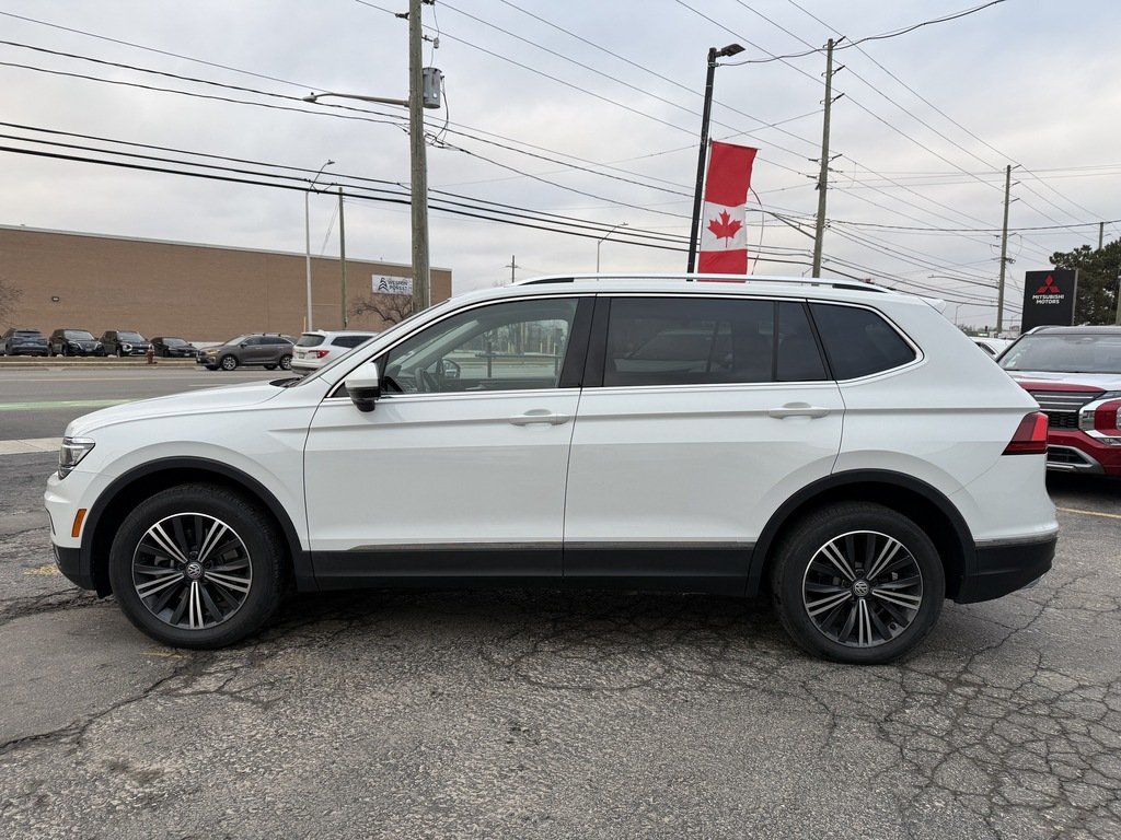 2021 Volkswagen Tiguan Highline 2.0T 8sp at w/Tip 4M in Oakville, Ontario - 5 - w1024h768px