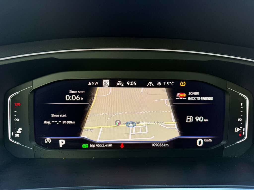 2022 Volkswagen Tiguan Highline 2.0T 8sp at w/Tip 4M in Oakville, Ontario - 14 - w1024h768px