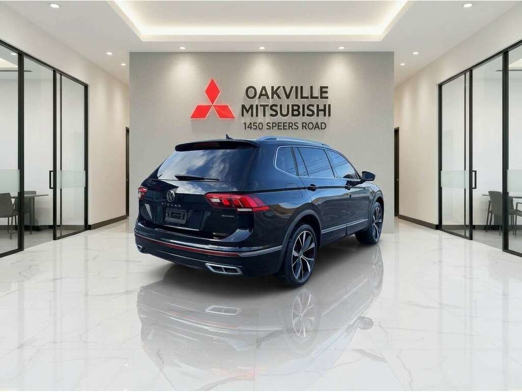 2022 Volkswagen Tiguan Highline 2.0T 8sp at w/Tip 4M in Oakville, Ontario - 8 - w1024h768px