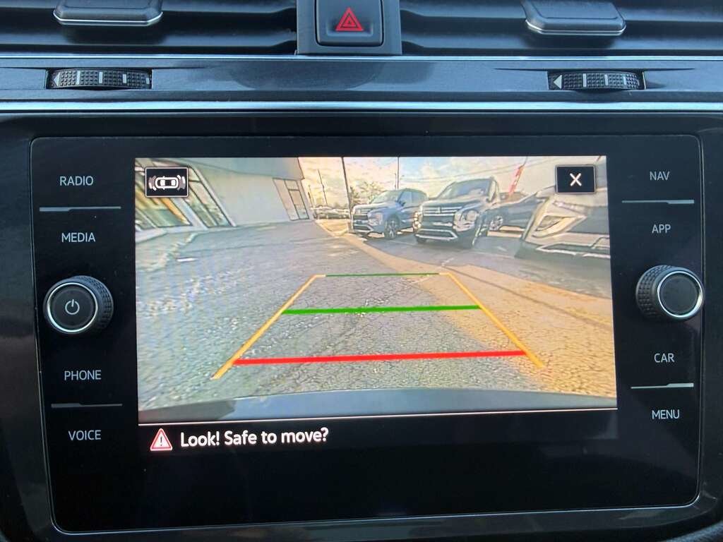 2022 Volkswagen Tiguan Highline 2.0T 8sp at w/Tip 4M in Oakville, Ontario - 17 - w1024h768px