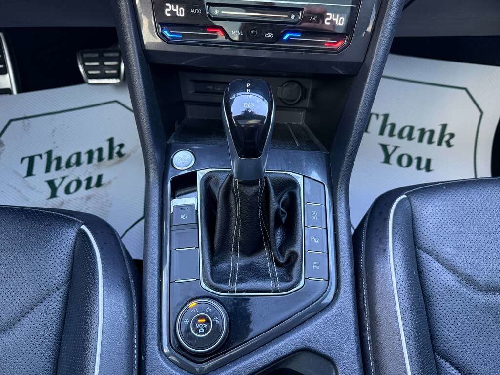2022 Volkswagen Tiguan Highline 2.0T 8sp at w/Tip 4M in Oakville, Ontario - 20 - w1024h768px