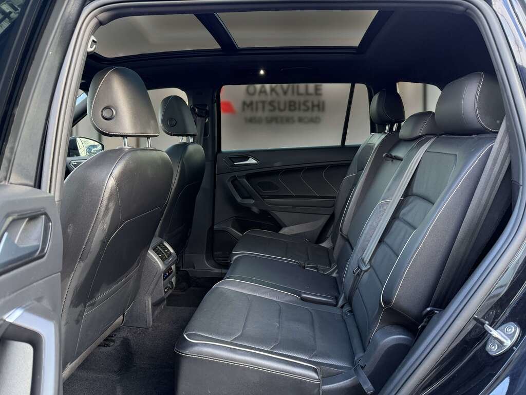 2022 Volkswagen Tiguan Highline 2.0T 8sp at w/Tip 4M in Oakville, Ontario - 21 - w1024h768px