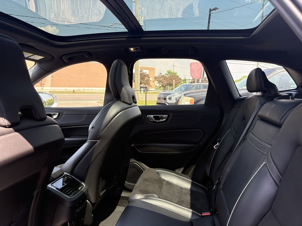 2019 Volvo XC60 T6   AWD   R-DESIGN   360 CAM   HUD   CARPLAY in Oakville, Ontario - 22 - w1024h768px