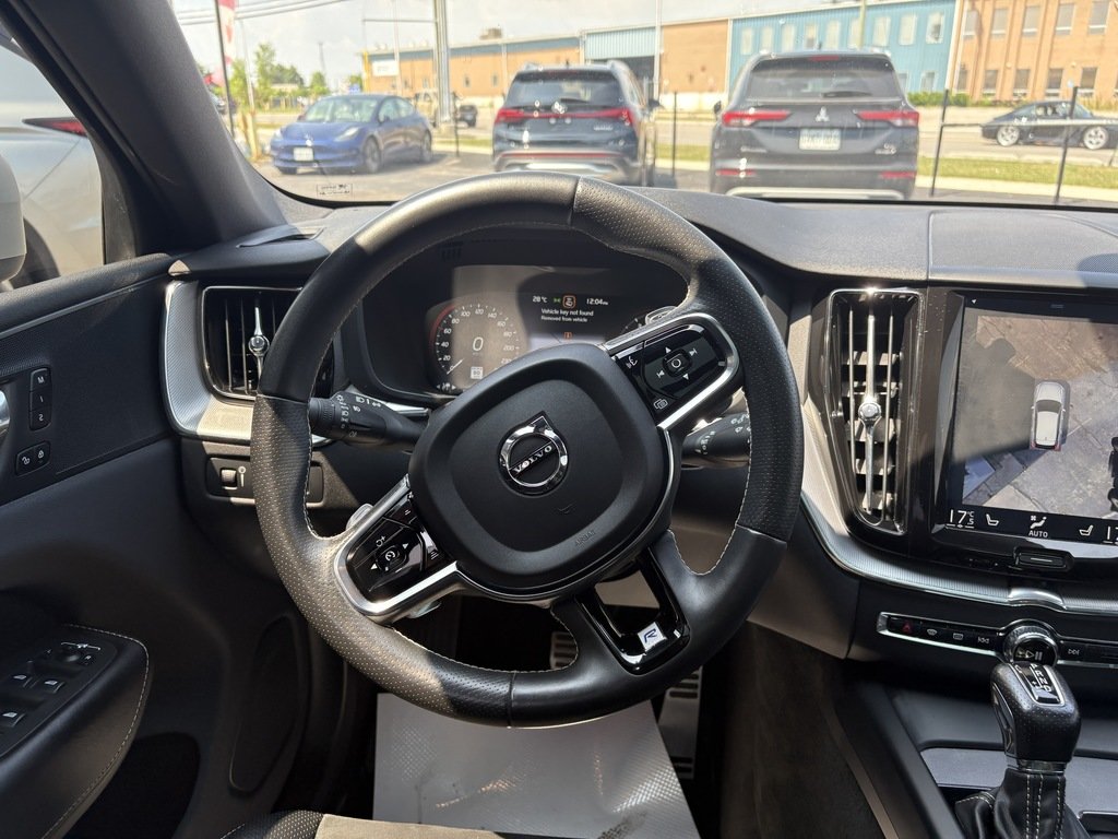 2019 Volvo XC60 T6   AWD   R-DESIGN   360 CAM   HUD   CARPLAY in Oakville, Ontario - 15 - w1024h768px