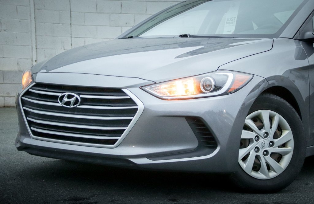 2018 Hyundai Elantra LE-3